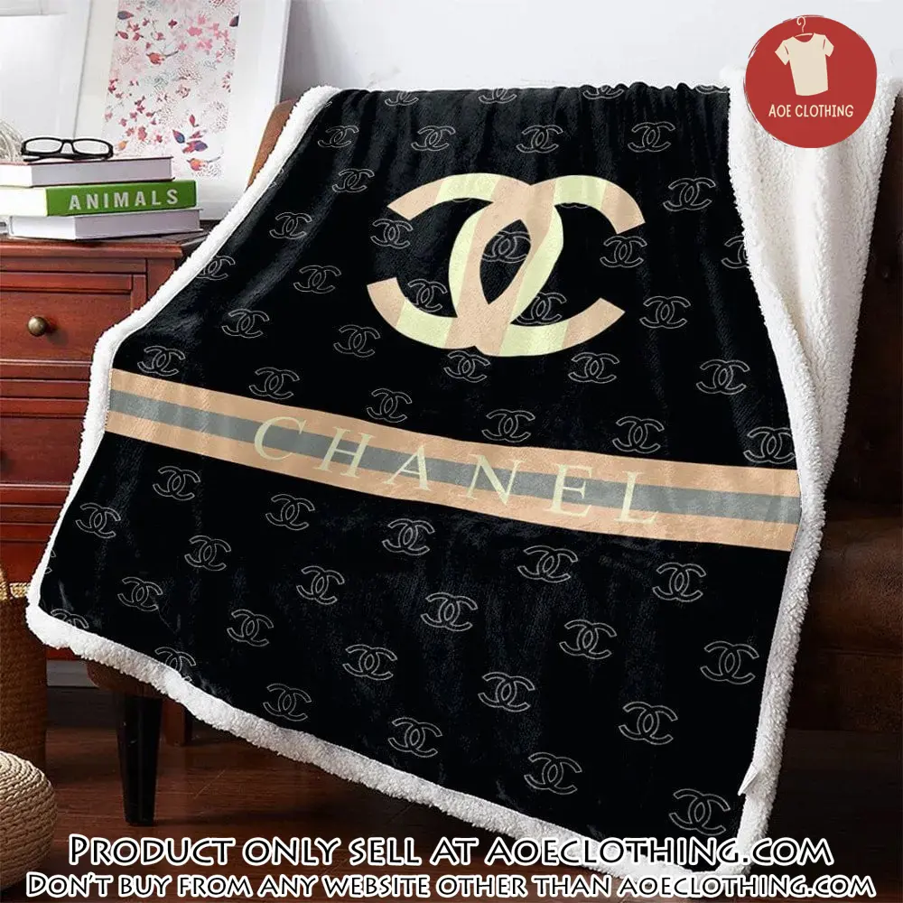 Chanel yellow logo black luxury brand premium blanket fleece home decor aoe0838425